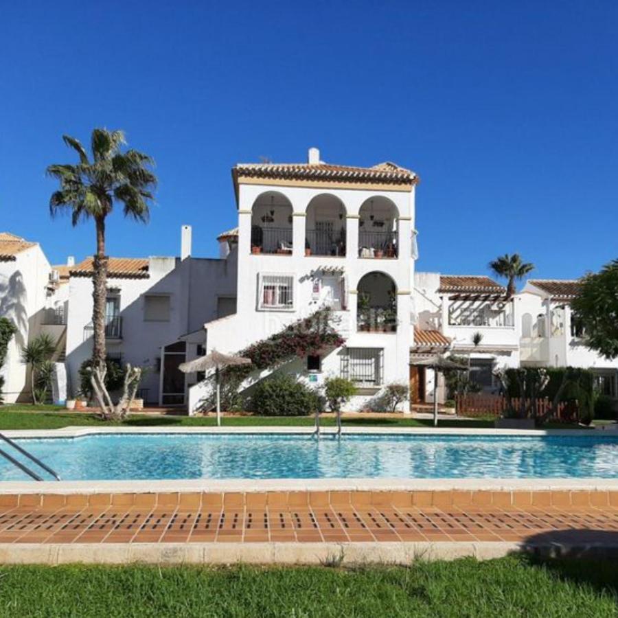 Apartamento 700 Metros De La Playa Playa Flamenca Luaran gambar