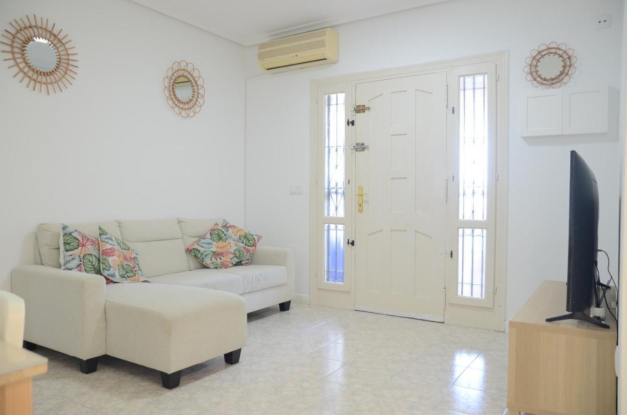 Apartamento 700 Metros De La Playa Playa Flamenca Luaran gambar